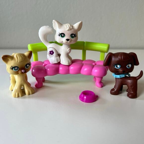 Polly Pocket Sparklin' Pets Kittens and Puppy Toy Mattel 2008 - Picture 1 of 12